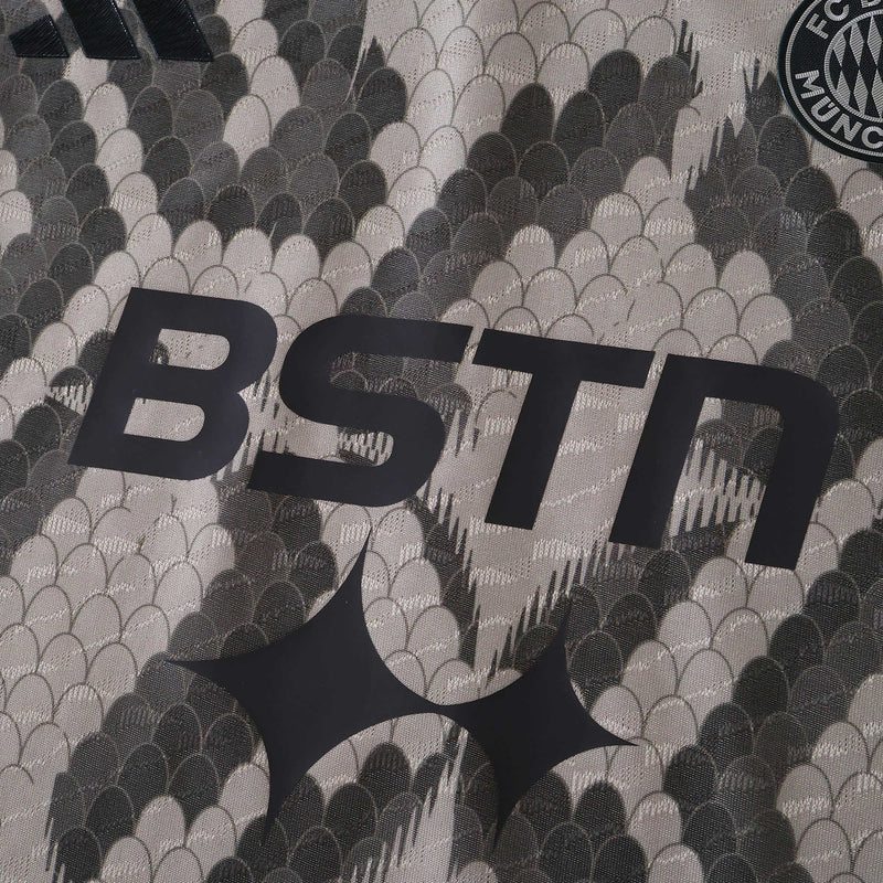 Camisa Bayern de Munique x BSTN 25/26 - Adidas Torcedor Masculina - Lançamento