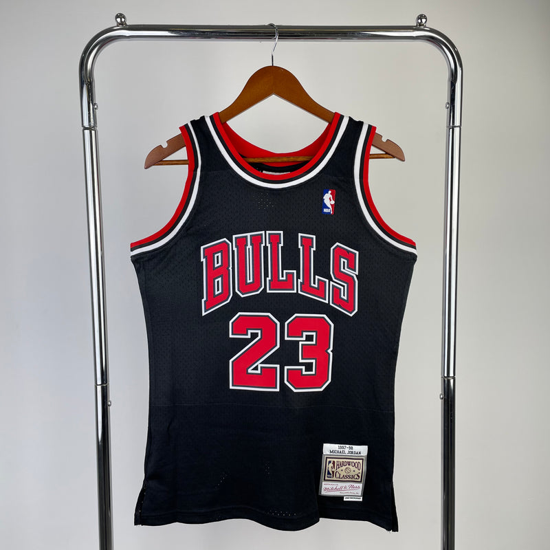 Regata NBA Chicago Bulls 97/98 - Black Hardwood - M&Ness
