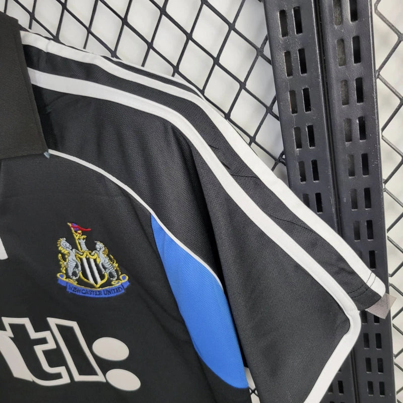 Camisa Newcastle Away 01/02  - Versão Retro