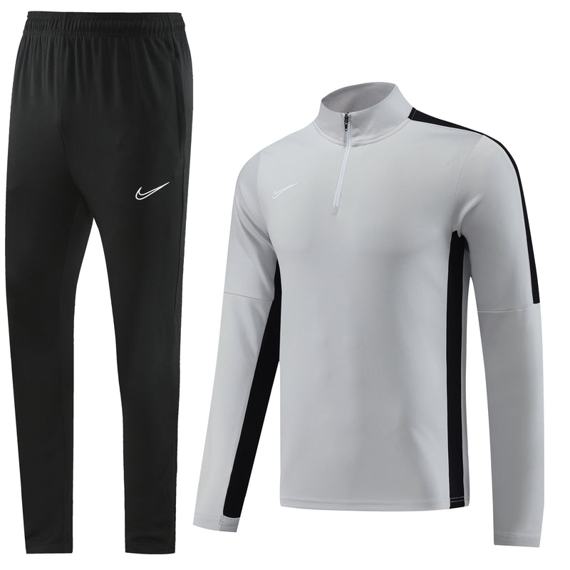 Conjunto de Treino Nike Anorak 2023 - Cinza