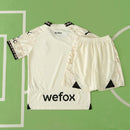 Kit Infantil Milan x PLEASURES 24/25 - Lançamento