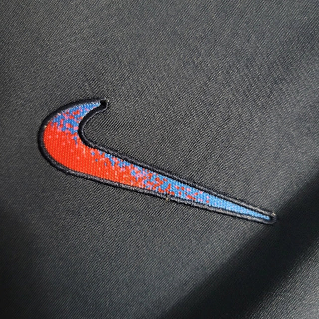 Camisa Barcelona Viagem 23/24 - Polo Nike Masculina - Lançamento