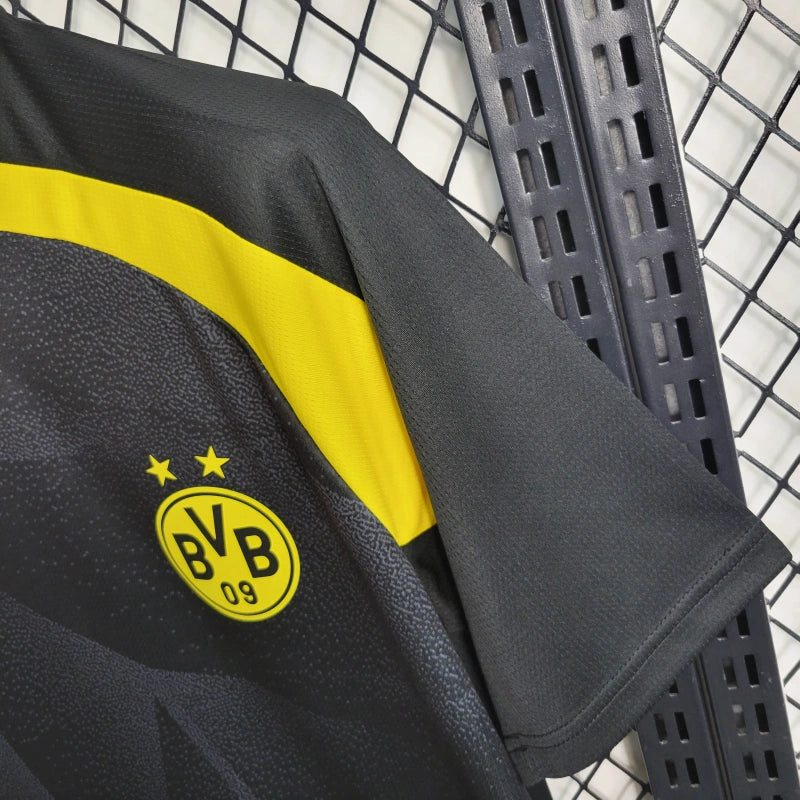 Camisa Borussia Dortmund Treino 23/24 - Puma Torcedor
