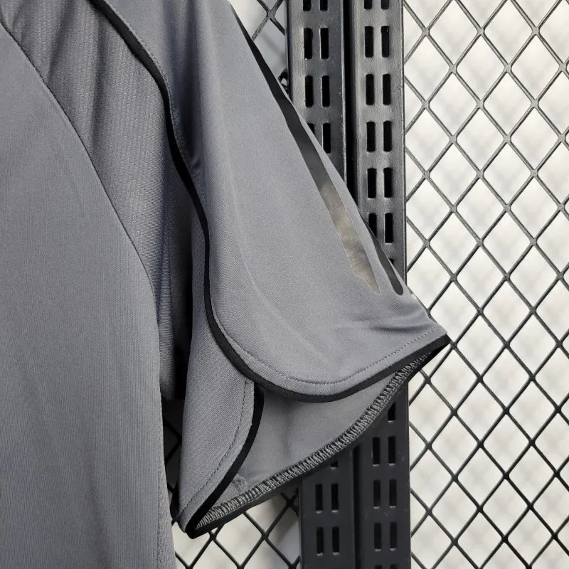 Camisa Real Madrid Third 05/06 - Versão Retro