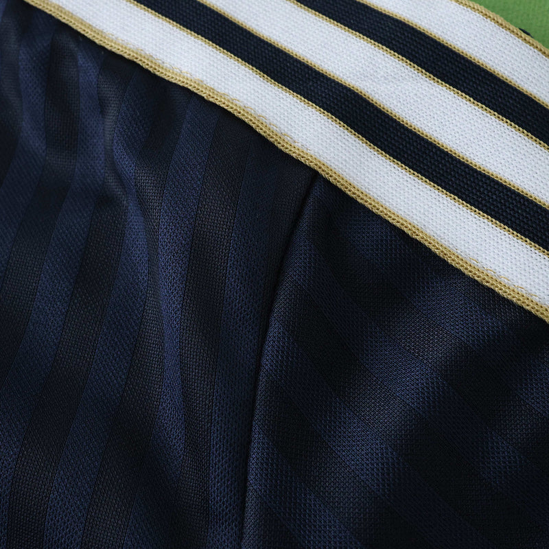 Camisa Juventus Terrace Icons 25/26 - Adidas Torcedor - Lançamento