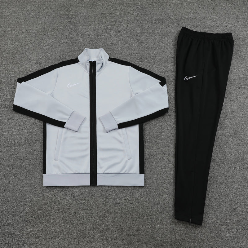 Conjunto de frio Nike Anorak 2023 - Cinza
