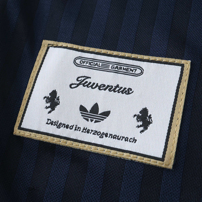 Camisa Juventus Terrace Icons 25/26 - Adidas Torcedor - Lançamento