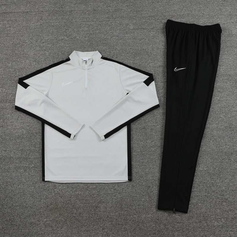 Conjunto de Treino Nike Anorak 2023 - Cinza