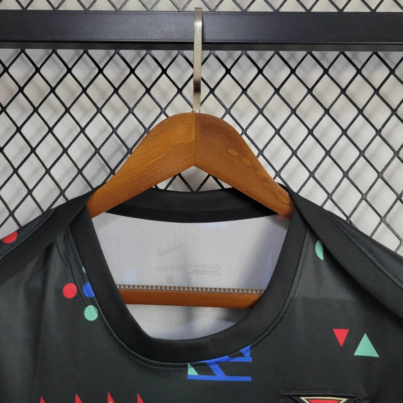 Camisa Portugal Pré-Jogo 24/25 Euro - Nike Torcedor Masculina - Lançamento