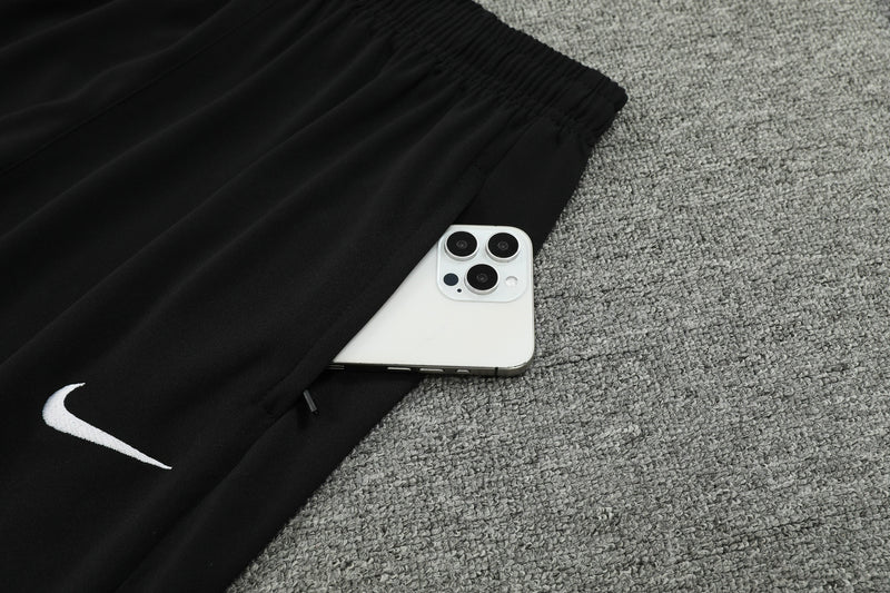 Conjunto de Treino Liverpool 24/25 Nike - Lançamento