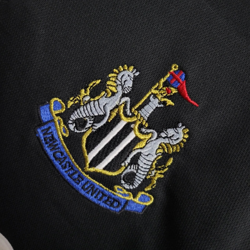 Camisa Newcastle Away 01/02  - Versão Retro
