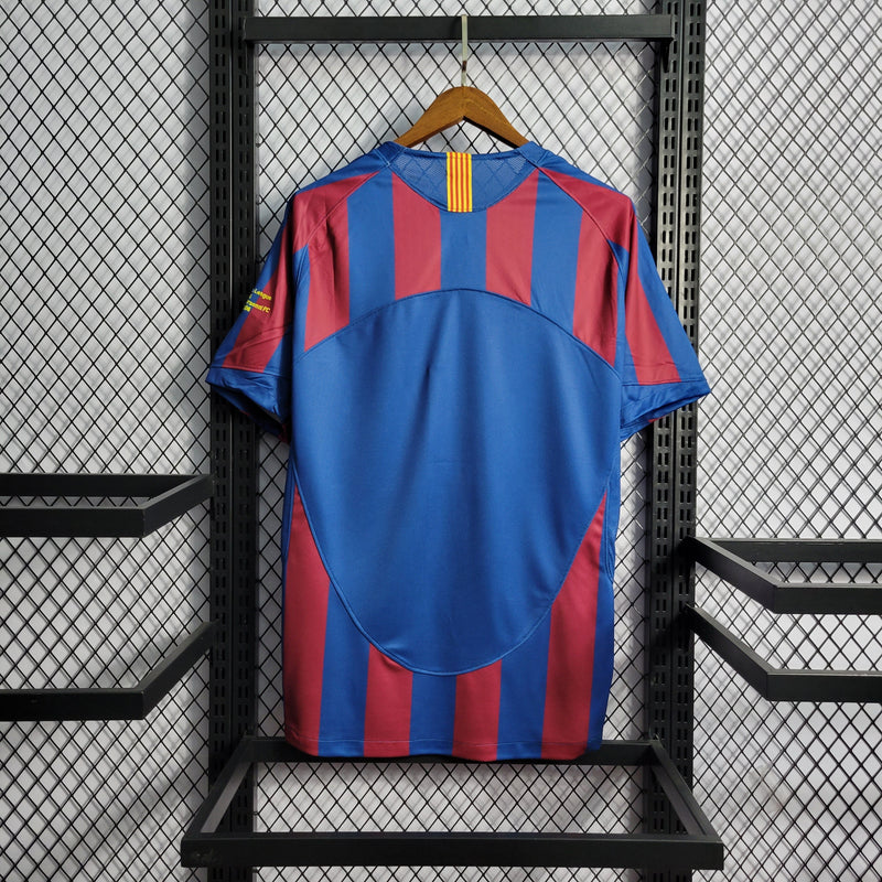 Camisa Barcelona Titular 05/06 - Retro