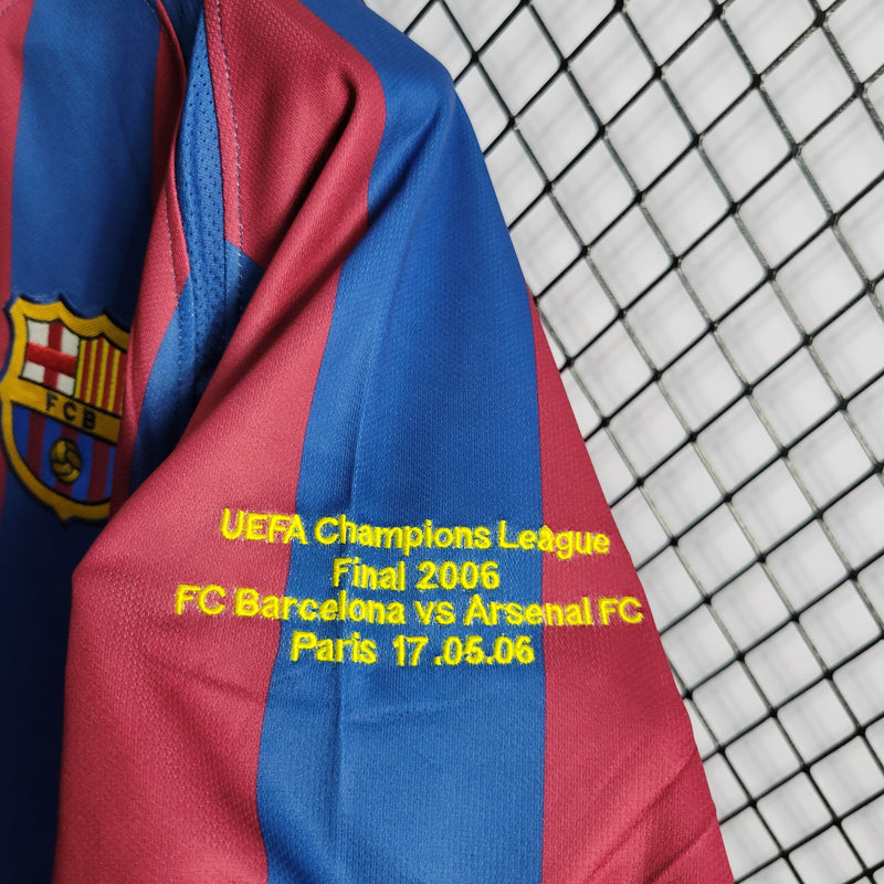 Camisa Barcelona Titular 05/06 - Retro